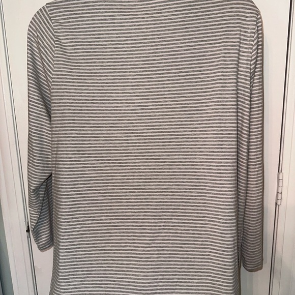Soft Surroundings Striped Gray Long Sleeve Womens Top #1762 - Picture 3 of 8